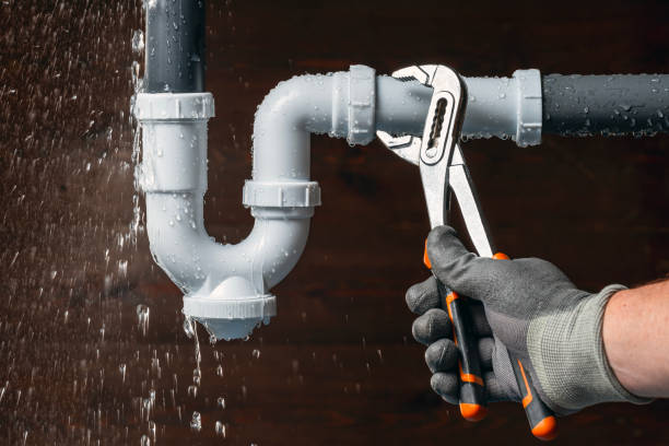 Professional Sewer Line Repair technician working in Covington, OK